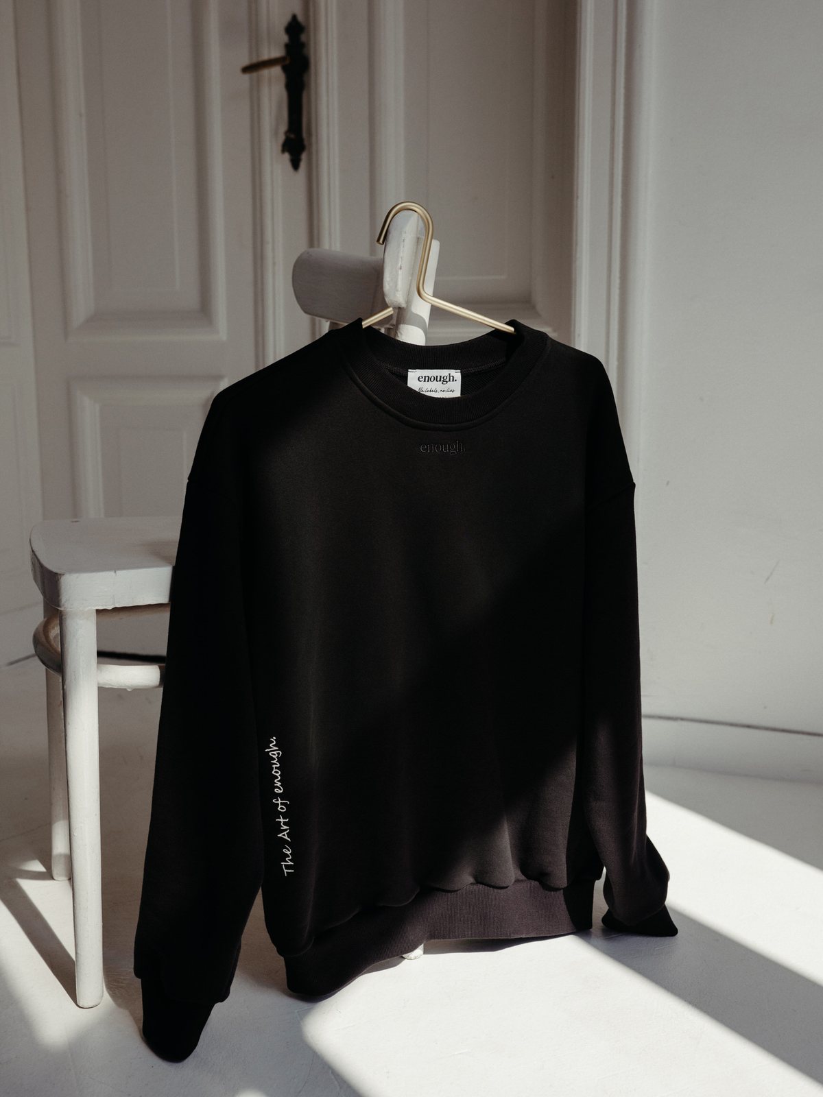 Bluza enough. na wieszaku